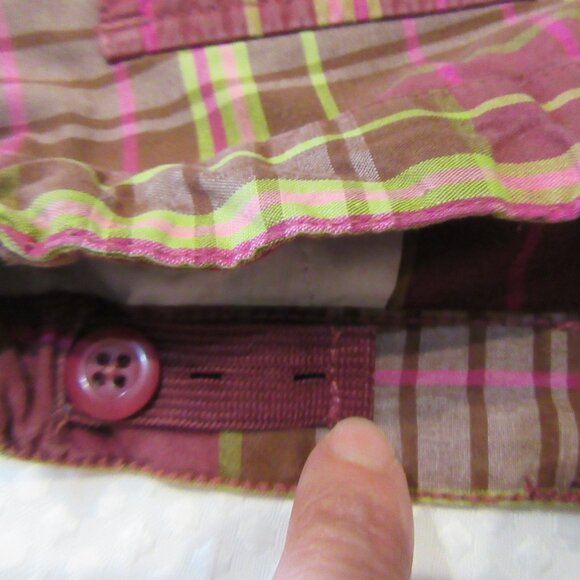 Little Girls Size 3 Shorts plaid - Picture 7 of 10